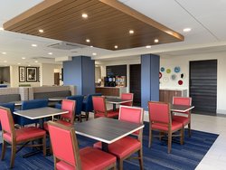  - Holiday Inn Express & Suites North Allentown