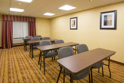  - Holiday Inn Express & Suites Wauseon - I-80 & I-90, Exit 34