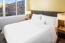  - Element Hotel Airport Miami