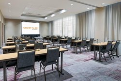  - Courtyard by Marriott Hotel Fort Wayne Downtown