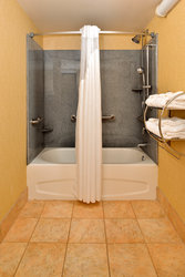  - Holiday Inn Martinsburg - I-81, Exit 13