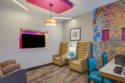  - Holiday Inn Express Camp Springs - I-95 & I-495, Exit 7