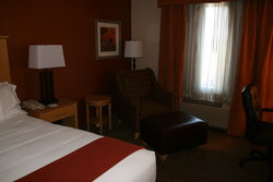  - Holiday Inn Express Stockton - CA 99, Exit 250