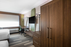  - Holiday Inn Express & Suites Ludington