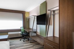  - Holiday Inn Express & Suites Ludington