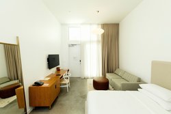  - Sarasota Modern Hotel