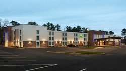  - Holiday Inn Express Busch Gardens Williamsburg