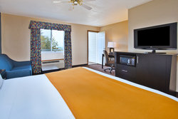  - Holiday Inn Express Mackinaw City - I-75, Exit 339