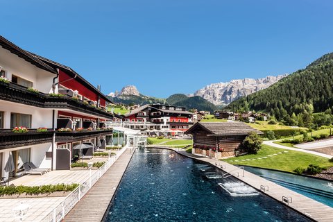 ALPENROYAL HOTEL - Photo 4