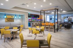  - Holiday Inn North Davis Highway Pensacola - I-10, Exit 13