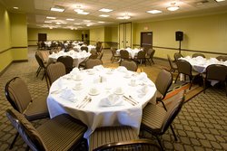  - Holiday Inn & Suites North Bakersfield