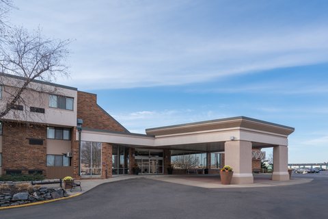 Holiday Inn Hotel & Suites St Cloud