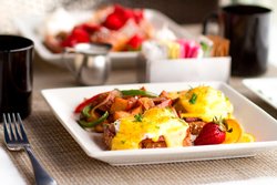  - Ellis Hotel on Peachtree Atlanta - I-75 & I-85, Exit 249B & 249C