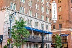  - Ellis Hotel on Peachtree Atlanta - I-75 & I-85, Exit 249B & 249C