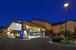  - Holiday Inn Express Warren
