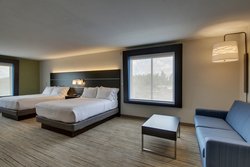  - Holiday Inn Express & Suites Morris - I-80, Exit 112