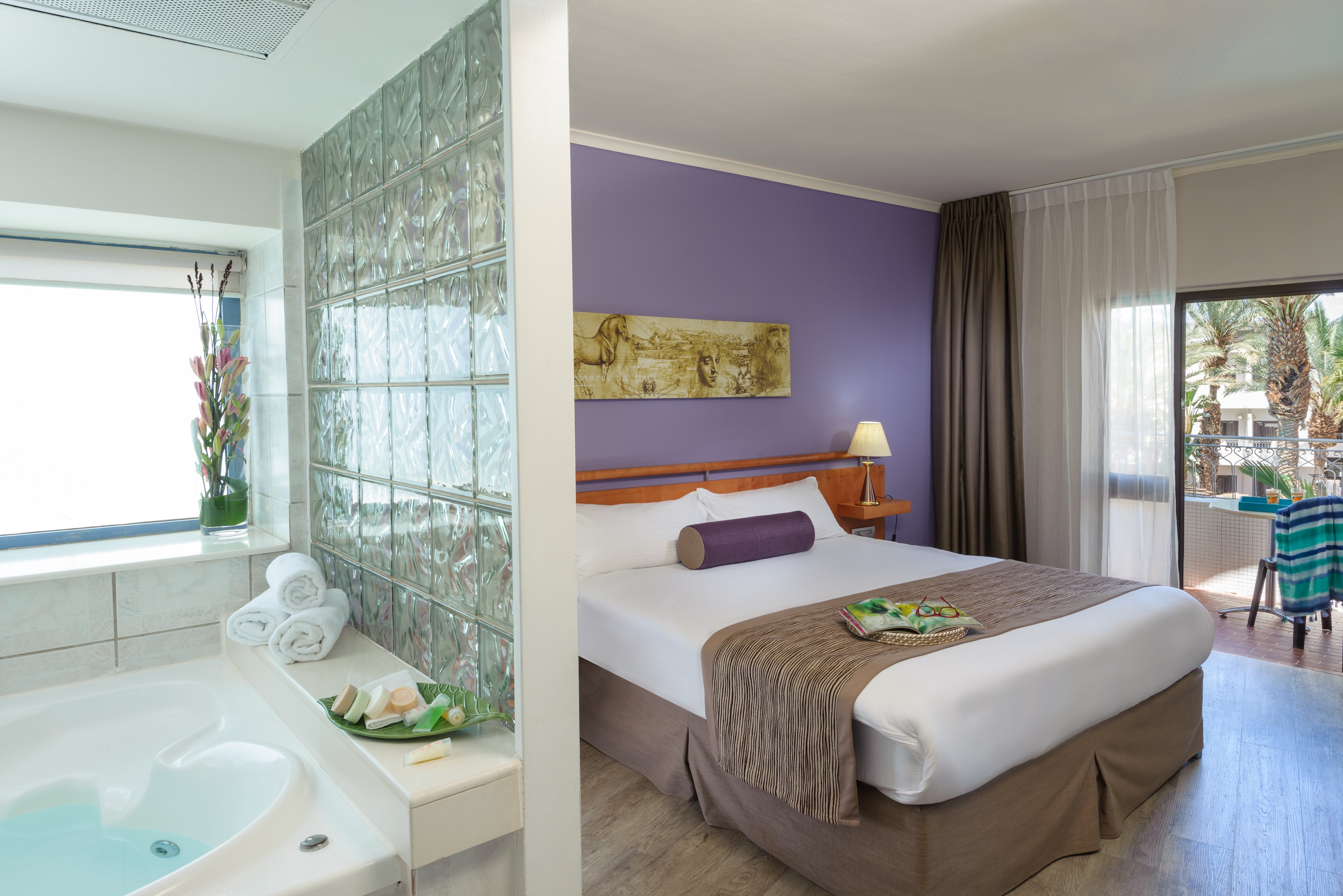 Leonardo Privilege Eilat-guestroom-Leonardo Privilege Eilat Deluxe Suite.jpg