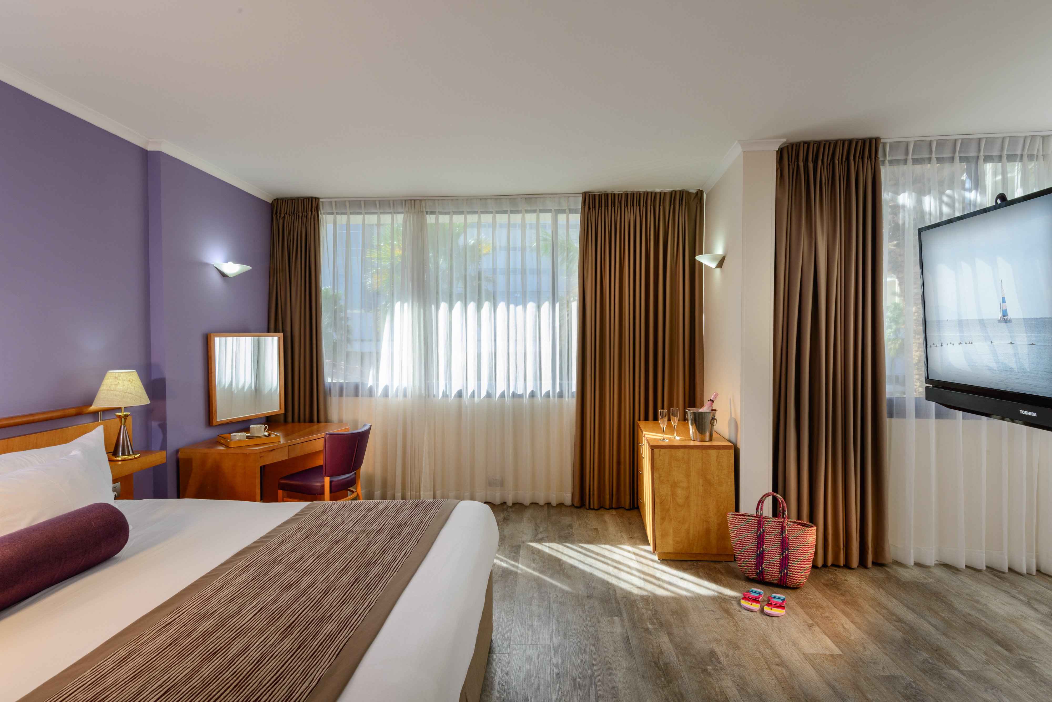 Leonardo Privilege Eilat-guestroom-Previllige Eilat Deluxe Dpi.jpg