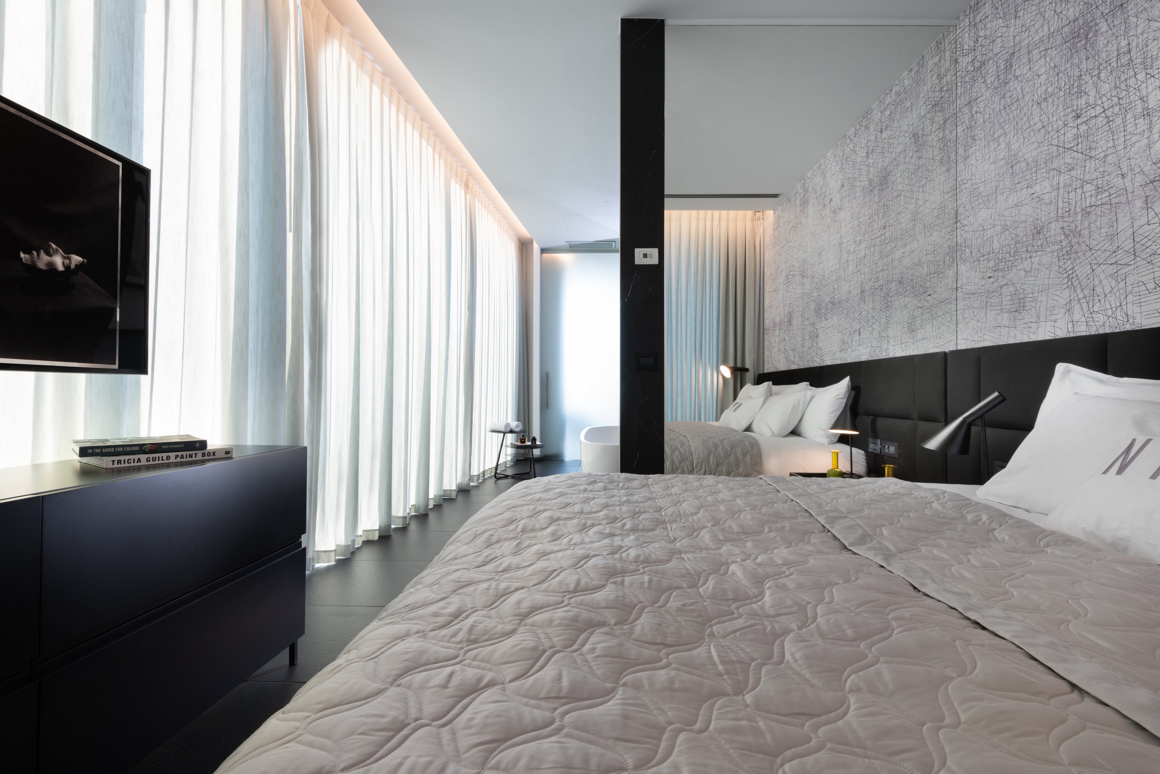 NYX HERZLIYA-guestroom-NYXNyx Suite Dpi.jpg