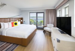  - Hotel Indigo Old Town Alexandria - I-95 & I-495, Exit 177