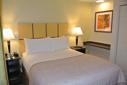  - Candlewood Suites Fairfax - I-66, Exit 57