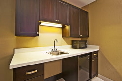  - Holiday Inn Express & Suites Springfield - I-70, Exit 54
