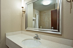  - Holiday Inn Express & Suites Springfield - I-70, Exit 54