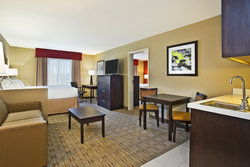  - Holiday Inn Express & Suites Springfield - I-70, Exit 54