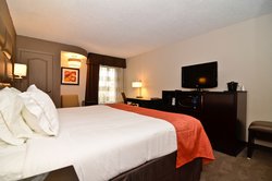  - Holiday Inn Express Burlington - I-40 & I-85, Exit 141