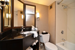 - Holiday Inn Express Burlington - I-40 & I-85, Exit 141