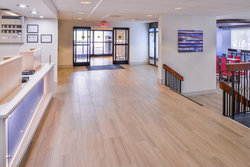  - Holiday Inn Express Burlington - I-40 & I-85, Exit 141