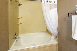  - Holiday Inn Express Roseburg - I-5, Exit 124