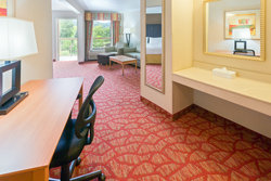 - Holiday Inn Express Roseburg - I-5, Exit 124
