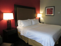  - Holiday Inn Express Cloverdale - I-70, Exit 41