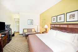  - Holiday Inn Tanglewood Roanoke