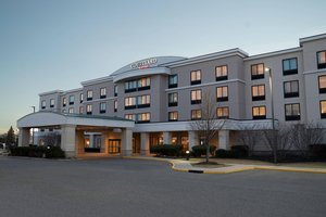 Courtyard By Marriott Hotel Farmingdale, Ny - See Discounts