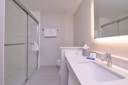  - Holiday Inn Express & Suites Southfield