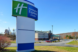  - Holiday Inn Express & Suites White Haven - I-80, Exit 277
