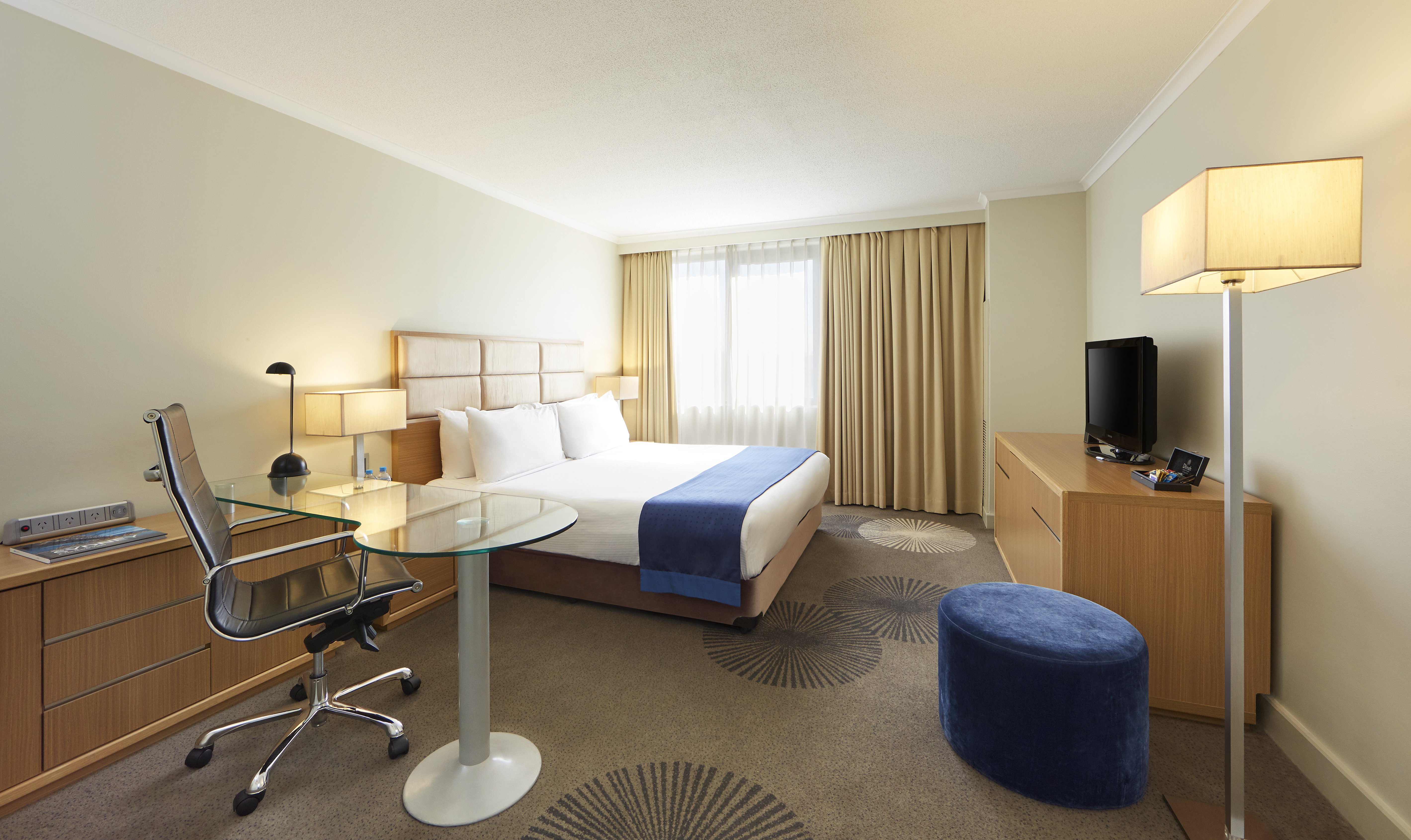 HOLIDAY INN PARRAMATTA-guestroom-Guest Room.jpg
