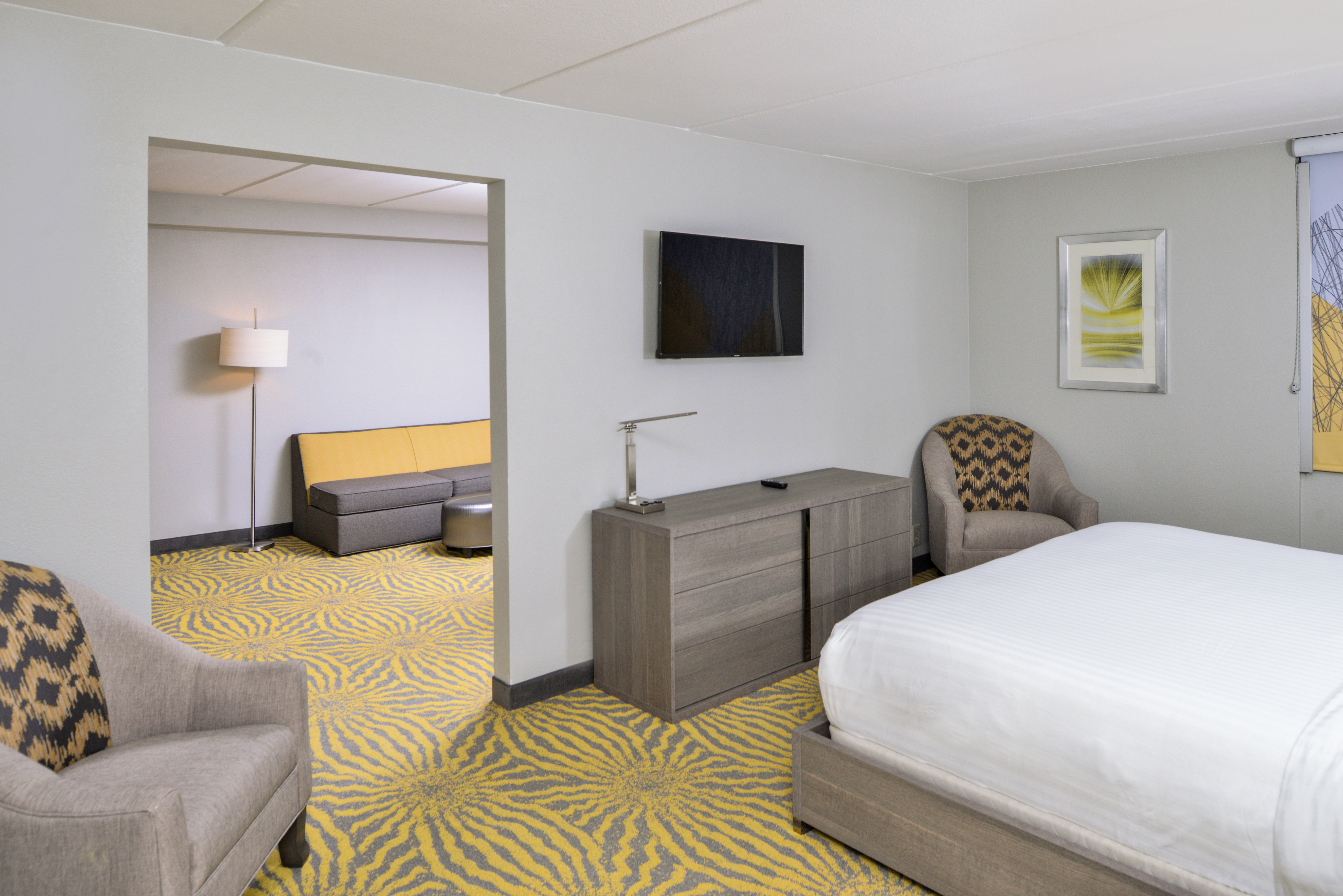 HOLIDAY INN RICHARDSON DALLAS BY IH-guestroom-Treat yourself to a great stay in our suite..jpg