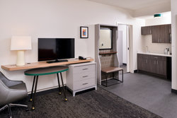  - Holiday Inn & Suites Farmington Hills