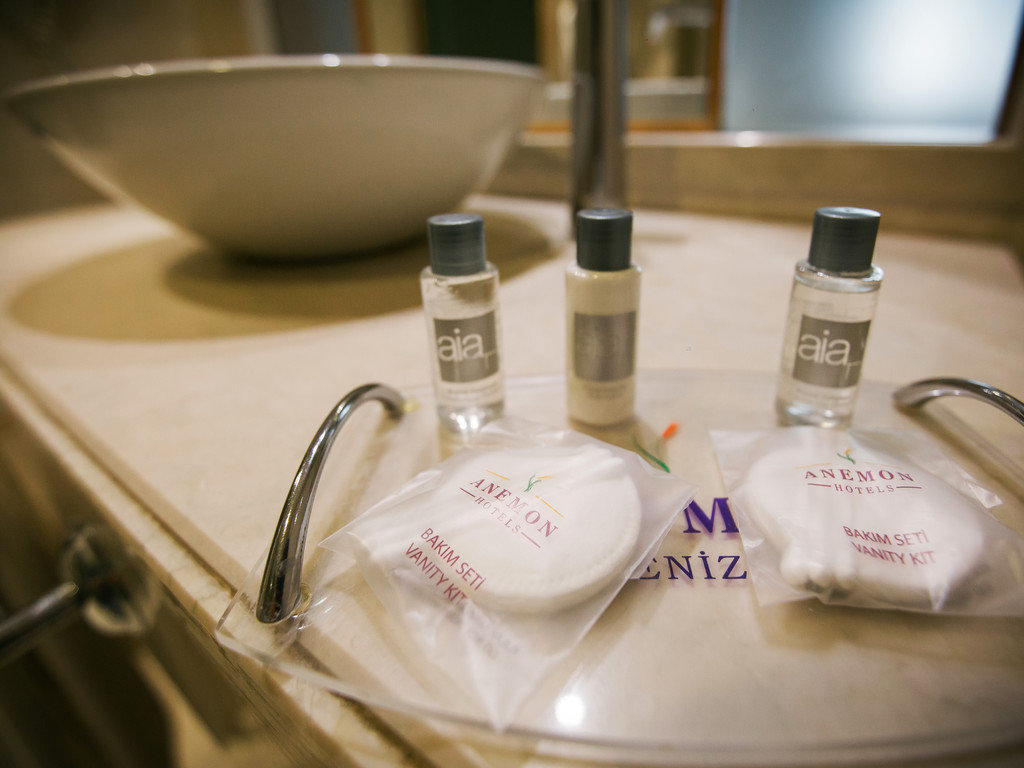 Anemon Denizli Hotel-guestroom-Bathroom Amenities.jpg
