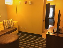  - Holiday Inn Express Perry - I-75, Exit 136