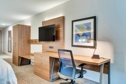  - Holiday Inn Express & Suites Lake Elsinore - I-15, Exit 73