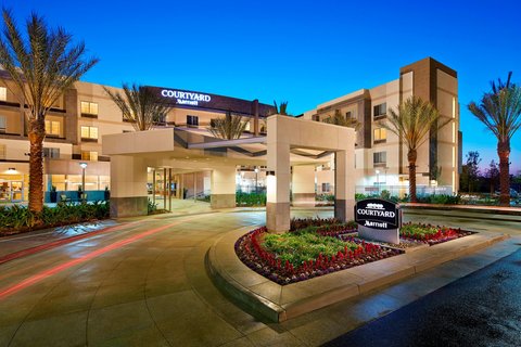 Courtyard Long Beach Airport