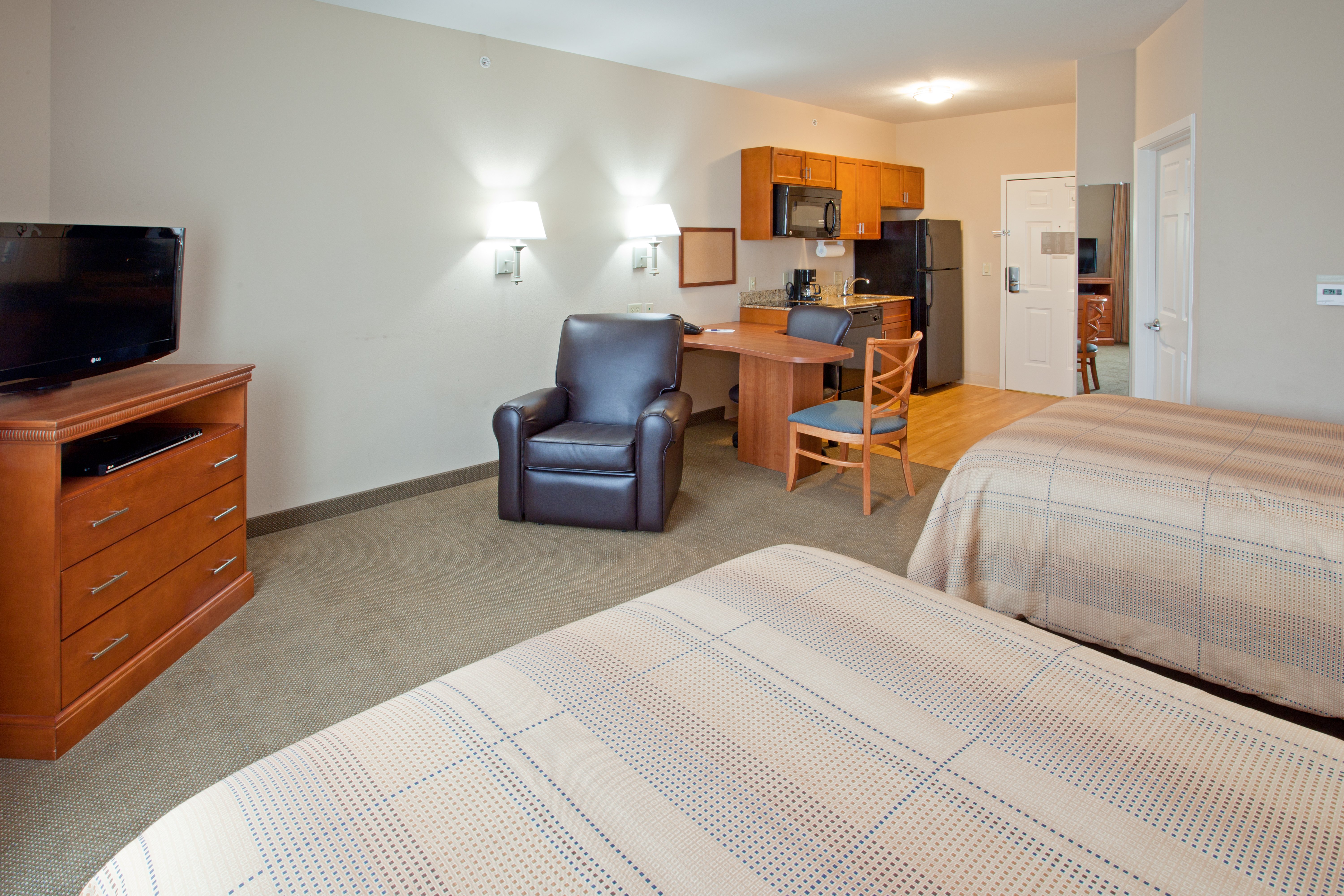 CANDLEWOOD SUITES LEAGUE CITY BY IH-guestroom-Two Beds in League City, Texas.jpg