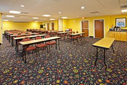  - Holiday Inn Express & Suites Hillview - I-65, Exit 121