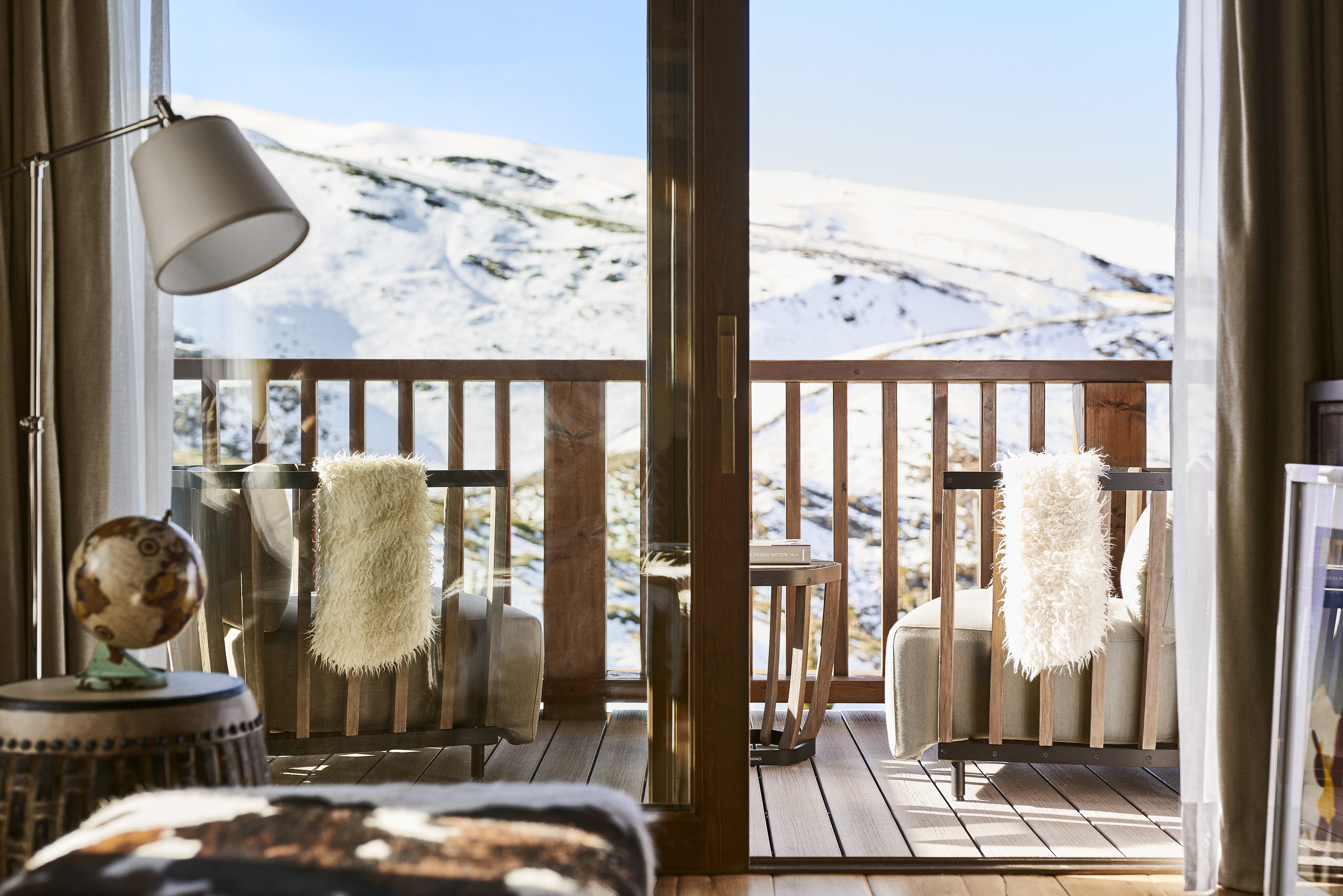 El Lodge Ski and Spa-guestroom-Deluxe Suite Mountain View.jpg