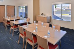  - Holiday Inn Express Bernalillo - I-25, Exit 242