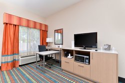  - Holiday Inn Express Bernalillo - I-25, Exit 242